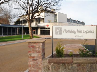 Holiday Inn Express Liverpool Hoylake, An Ihg Hotel Ngoại thất bức ảnh